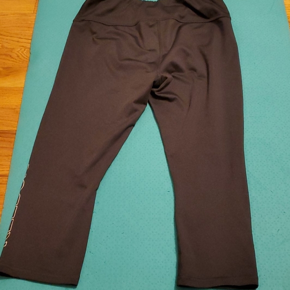 **REMOVING SOON**Reebok workout pants - Picture 4 of 4